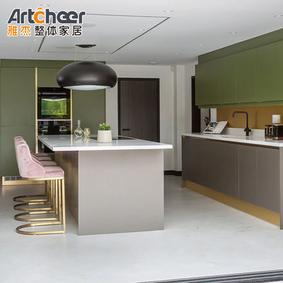 Чистый акриловый столешничный золотой рукоятки для кухонных шкафов с современным дизайном и подвижной дверью